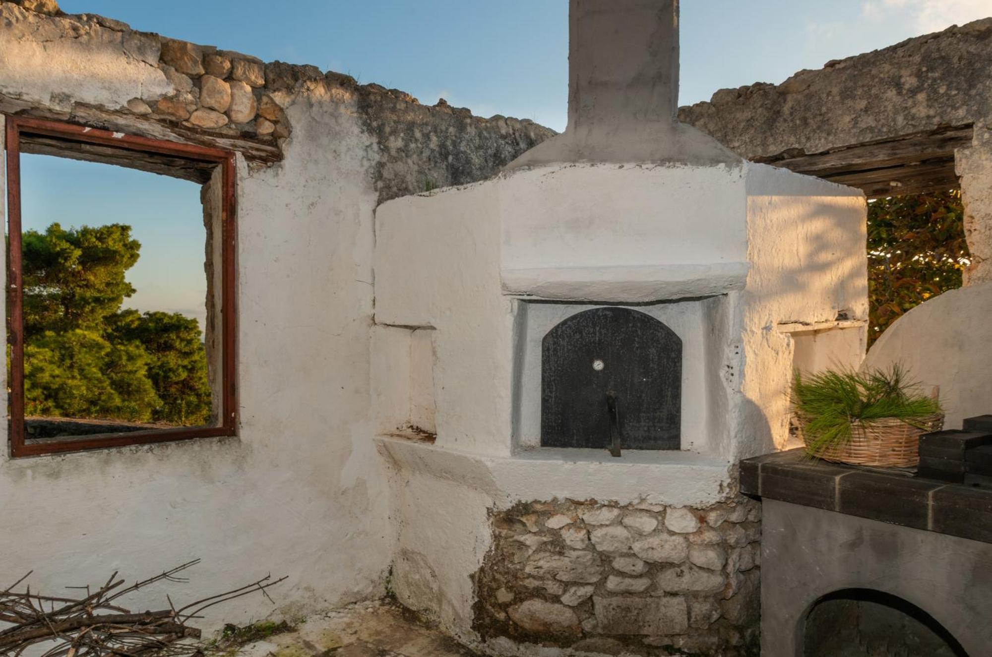 Marfo Natural Park Villa *